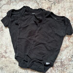 Gerber Black Short-Sleeve Baby Bodysuit